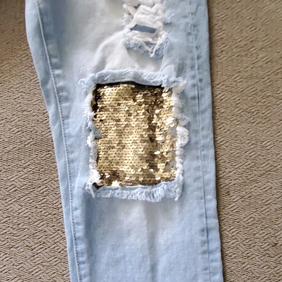 Jeans - Picture 2 of 4